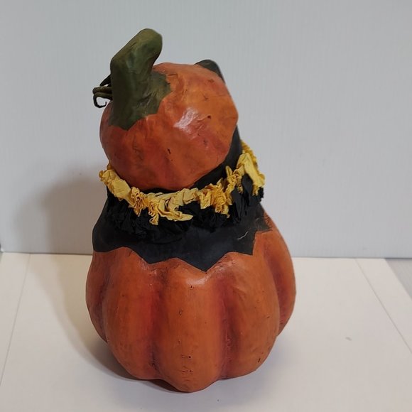 Bethany Lowe Designs - Halloween Black Cat in Jack O Lantern  - 8 inches… - Picture 5 of 7